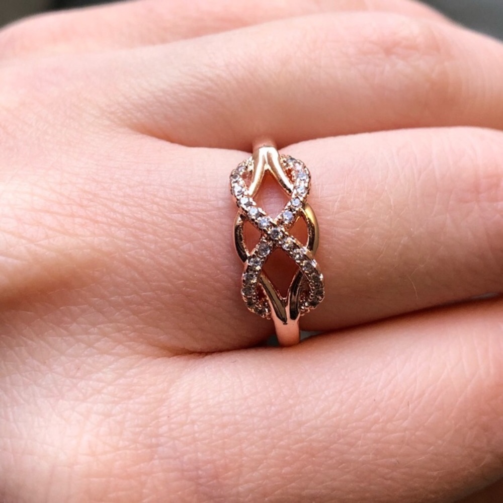 ♾  18K rose gold plated infinite ring - Picture 5 of 8